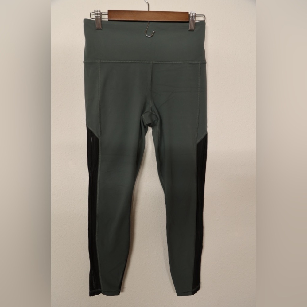 Athleta Shakti Mesh 7/8 Tight Leggings Slate Green Black Mesh Panels Size M